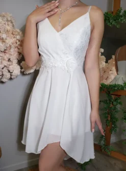 Robe de soirée courte mousseline et dentelle