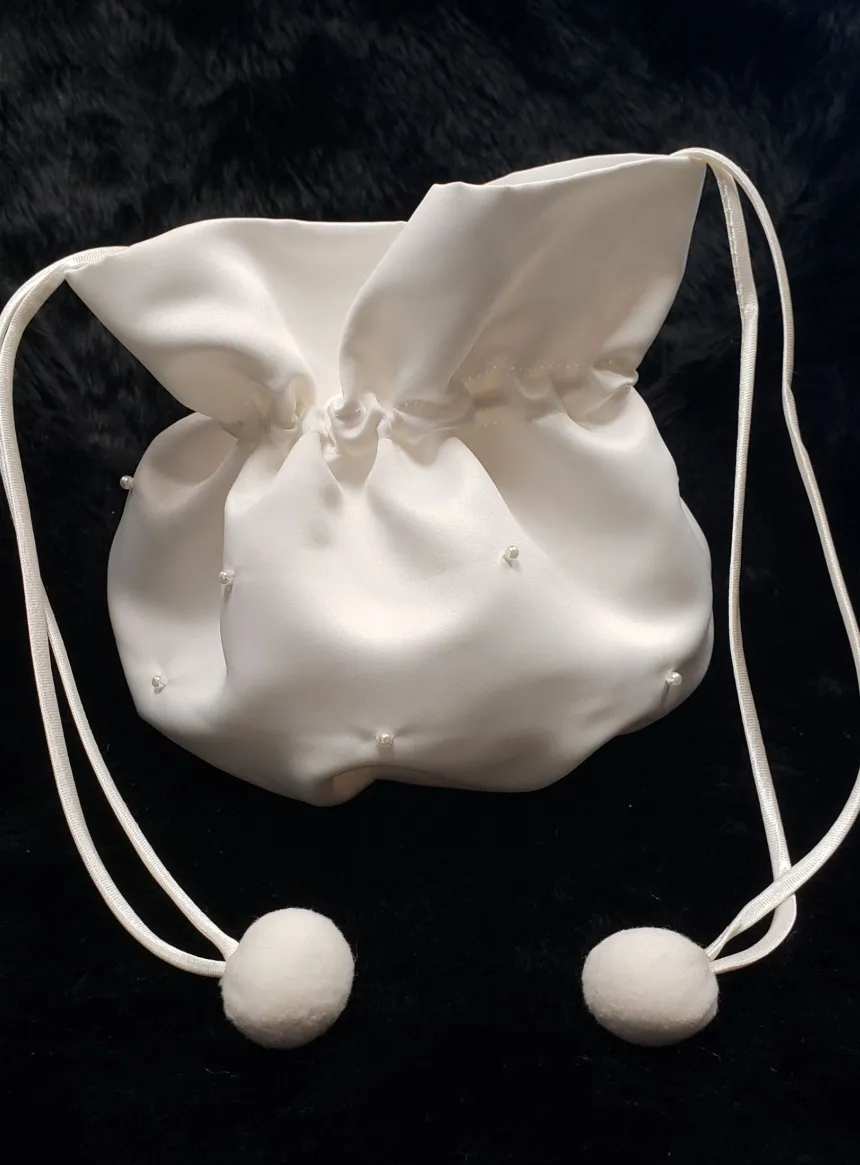 Sac bourse satin et perles