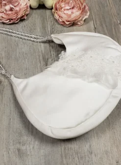 Sac à main mariage demi-lune dentelle et perles
