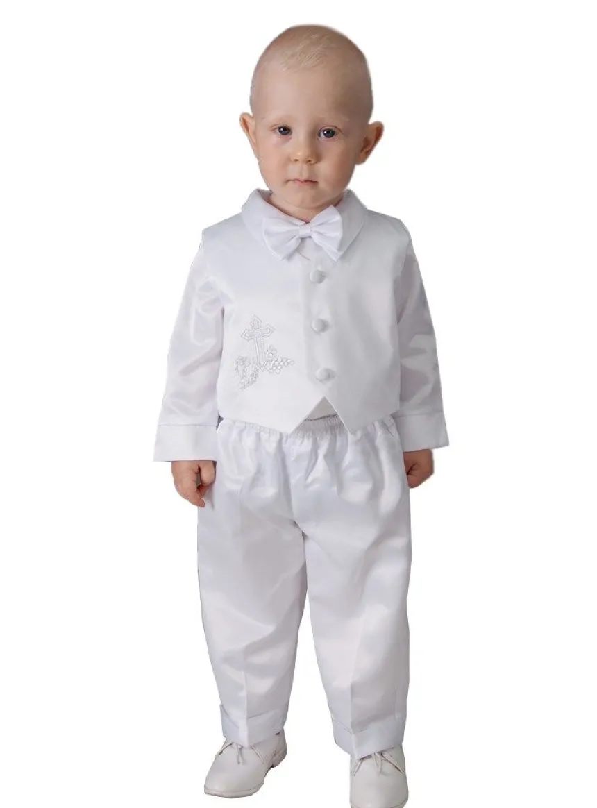 Tenue de baptême garçon chrétien avec croix