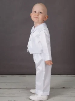 Tenue de baptême garçon chrétien avec croix