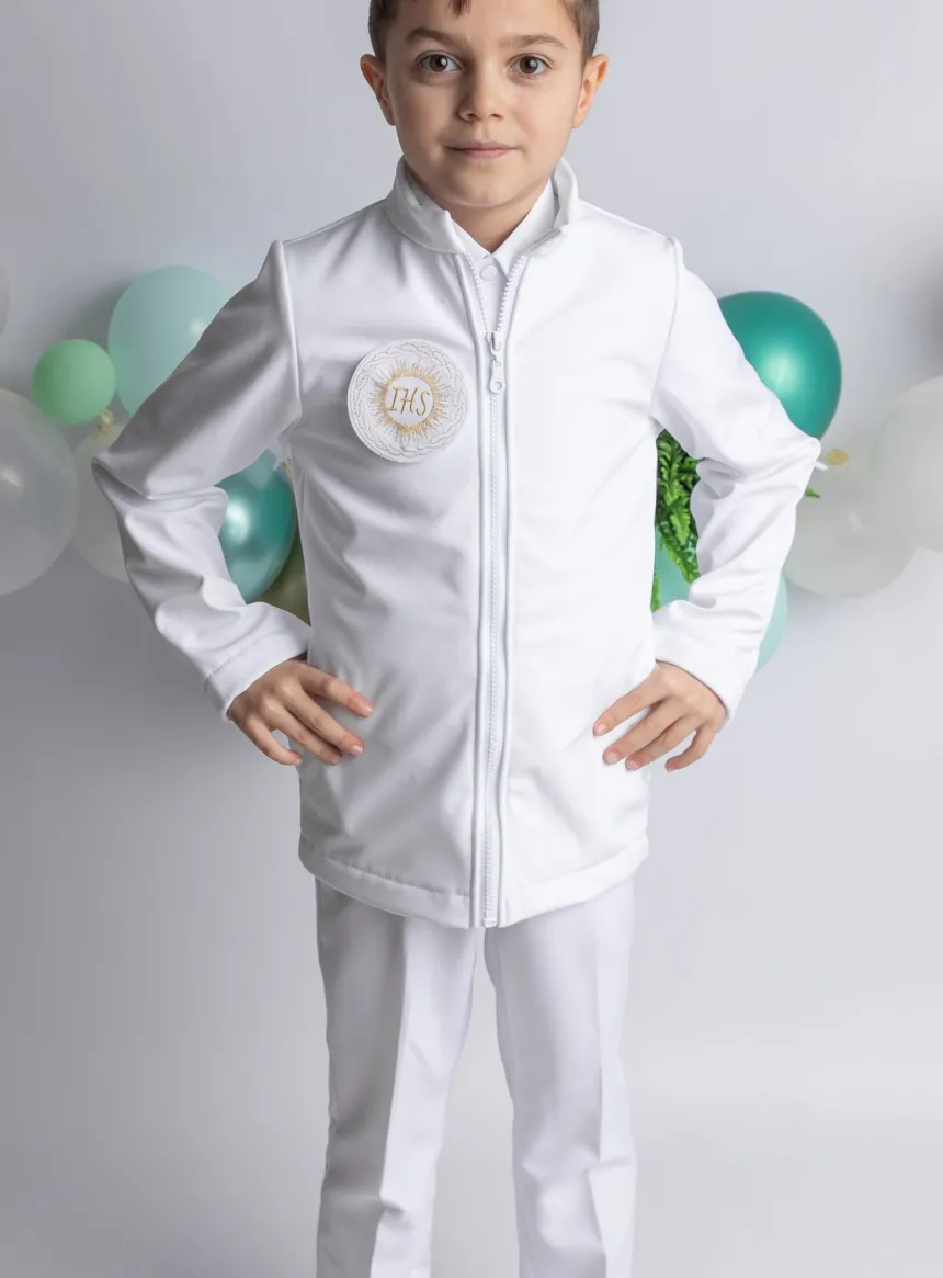 Tenue de communion garçon avec hostie