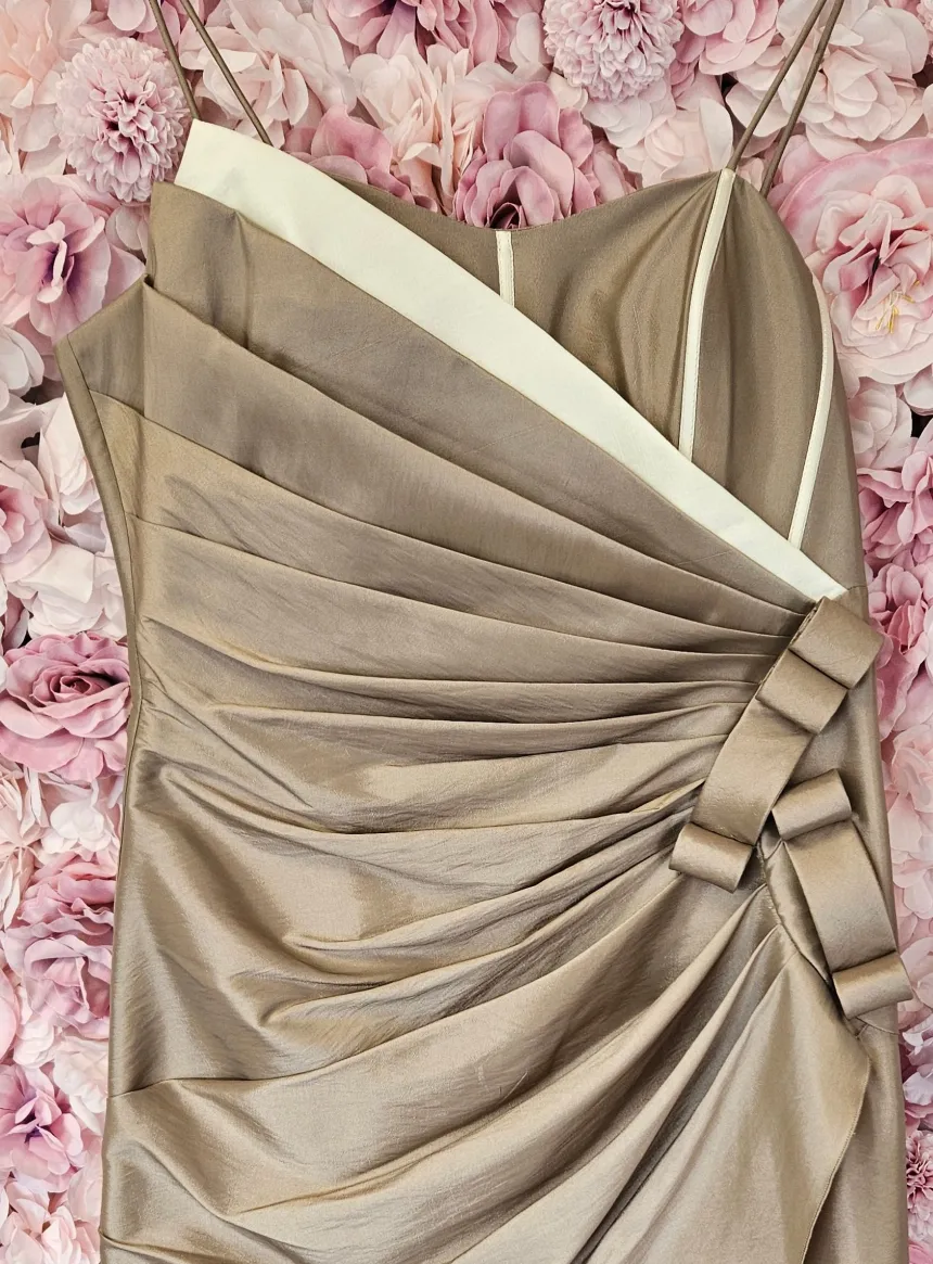 Tenue de mariage invitée femme