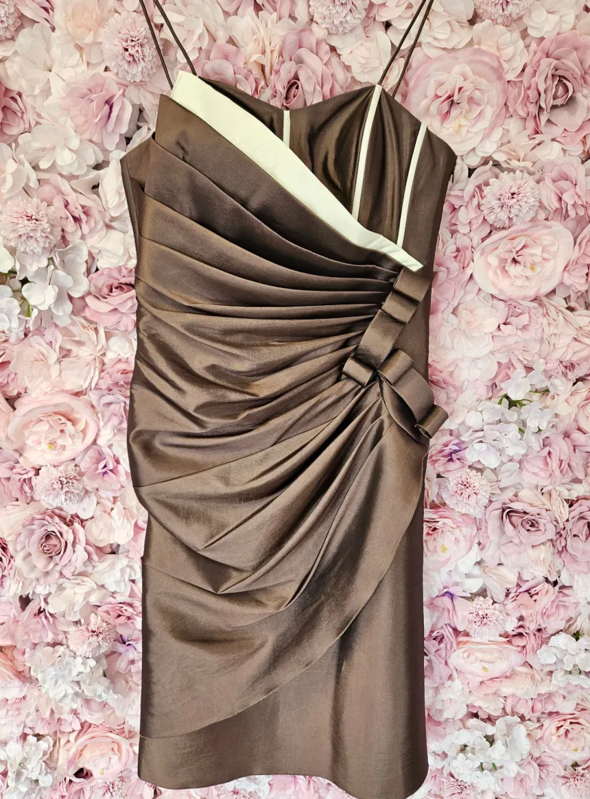 Tenue de mariage invitée femme