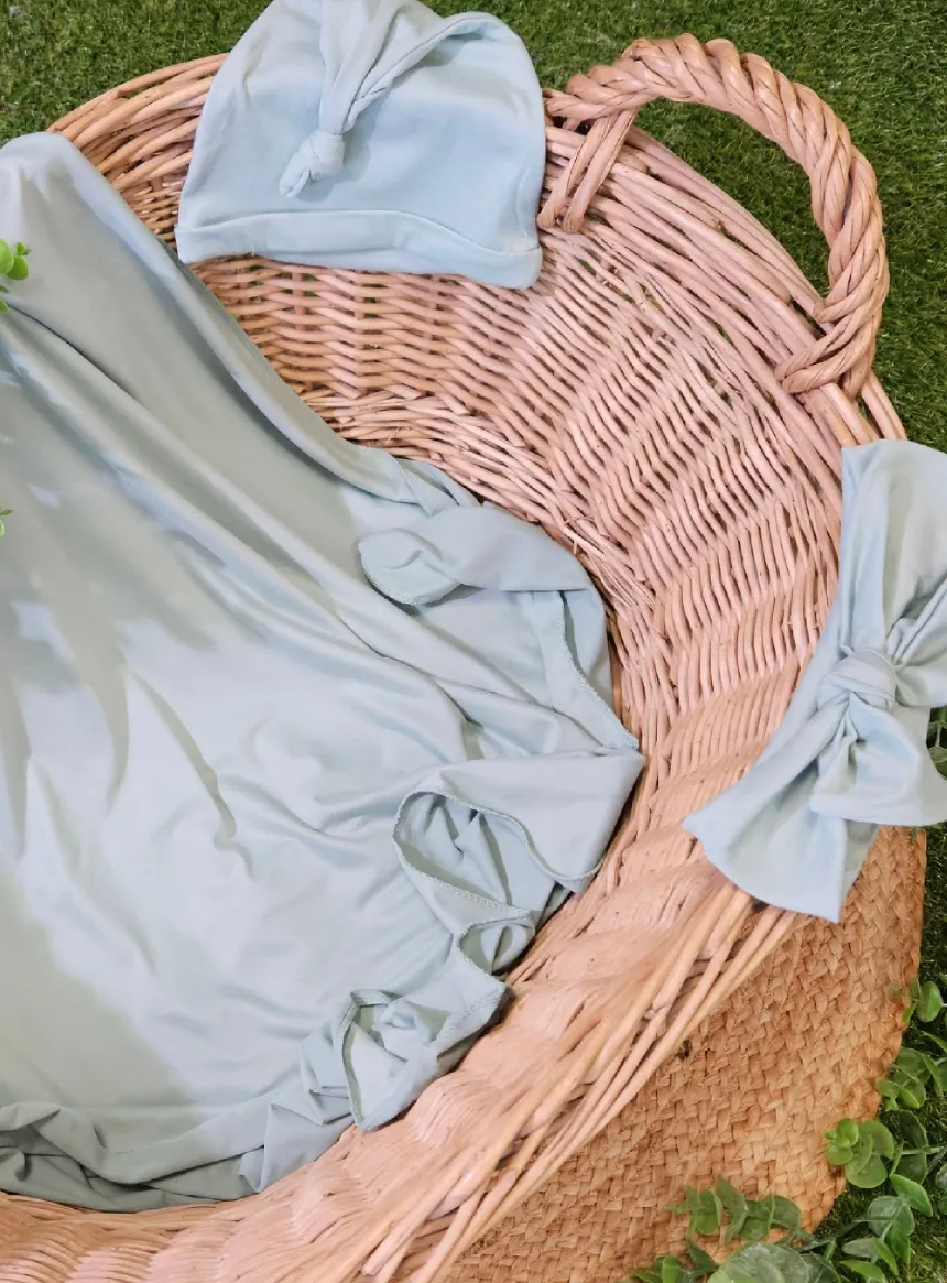 Trousseau de naissance ou baptême à personnaliser