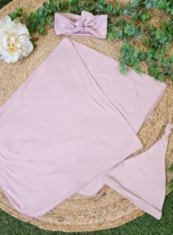 Trousseau de naissance ou baptême à personnaliser