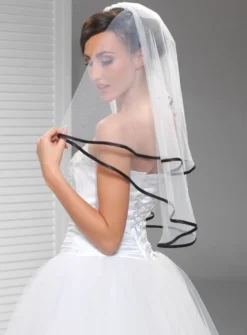 Voile de mariée bordure satin noir