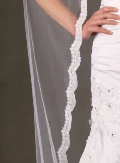 Voile de mariée Valse avec dentelle et perles Blanc Chapelle